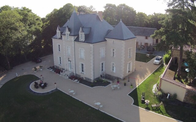 L'orangerie DU Chateau DES Cedres