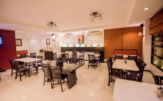 The Red Palm Suites and Restaurant