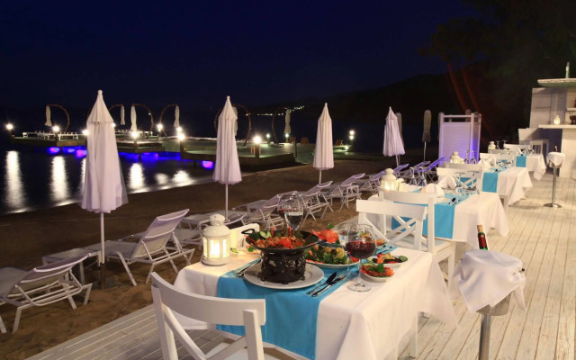 Grand Yazici Torba Beach