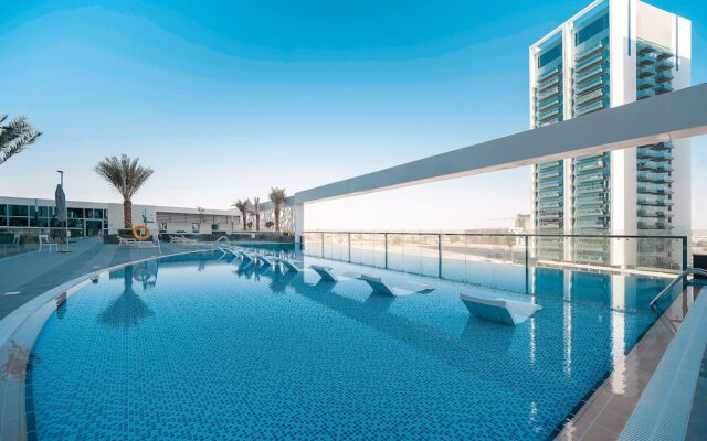 HiGuests - Bella Rose