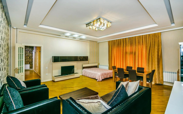 Luxe House in Nizami Street 1