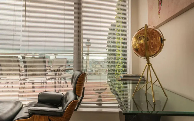 2 Bedroom Penthouse with Parking