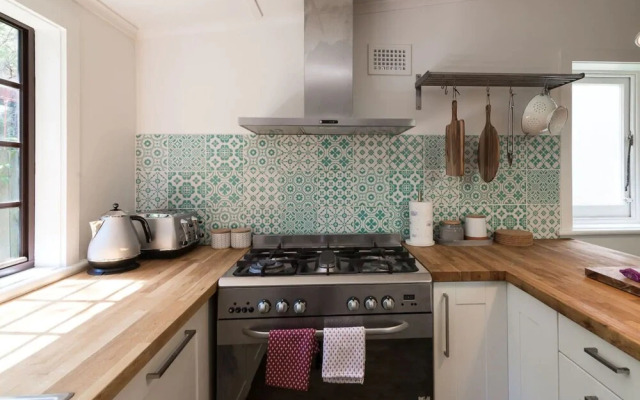 Lovely Sydney Bungalow Inner West