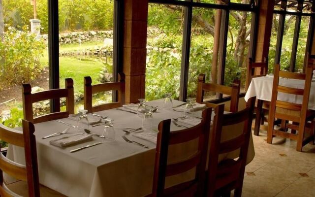 El Oasis Hotel y Restaurante
