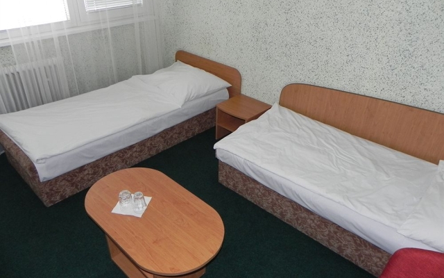 Hotel Junior