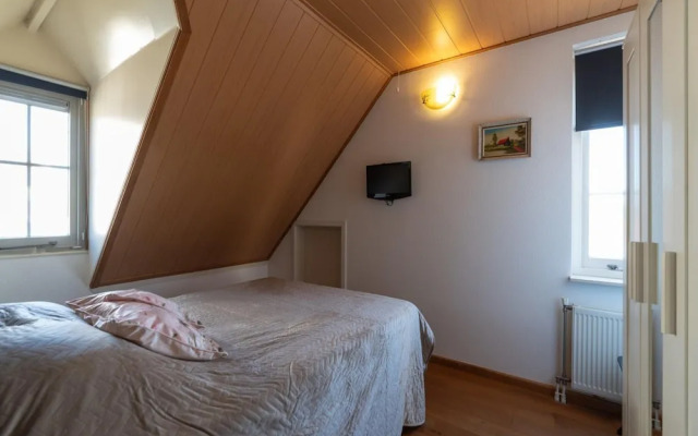 6-person House With a Beautiful Garden