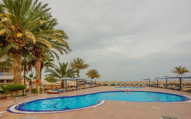 Royal Star Empire Beach Resort