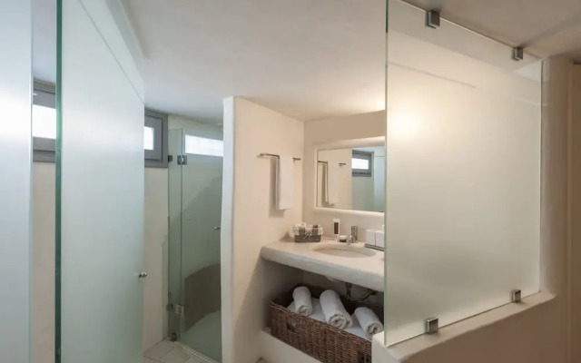 Traditional Stone House in Kostos