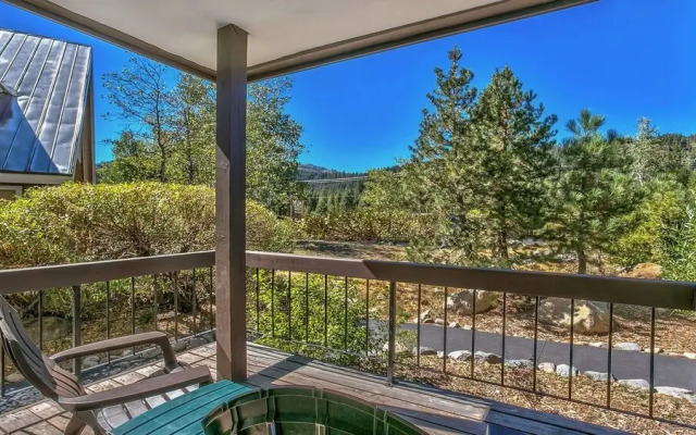 227 Squaw Valley Road Condo