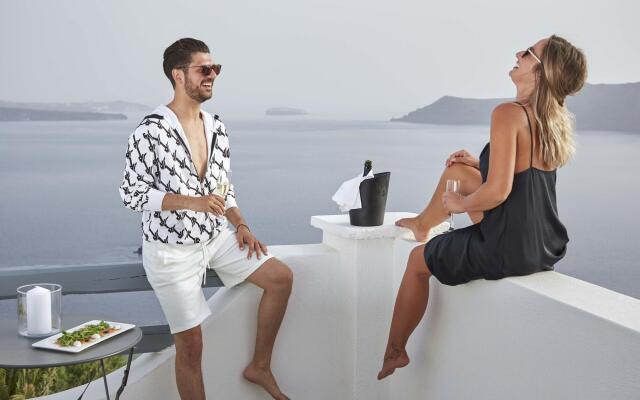 Mr and Mrs White Oia – Santorini