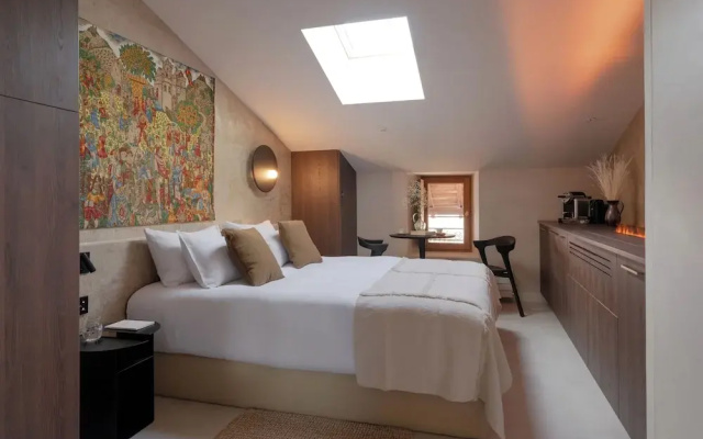 MiHotel - Cité Médiévale de Pérouges