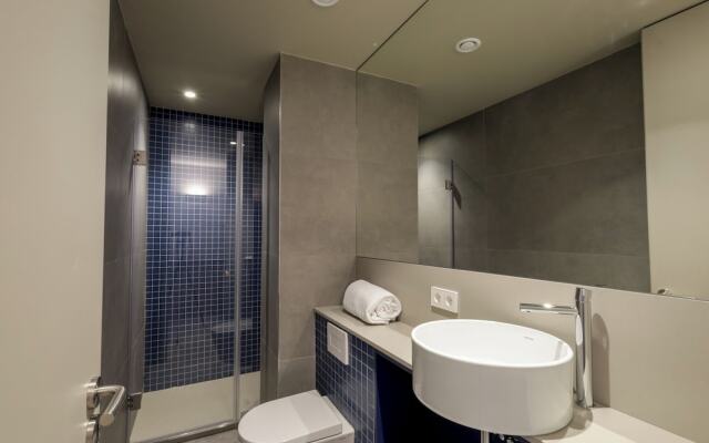 Aspasios Bonjardim Apartments