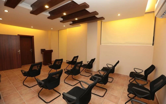 Raihana Plaza 2