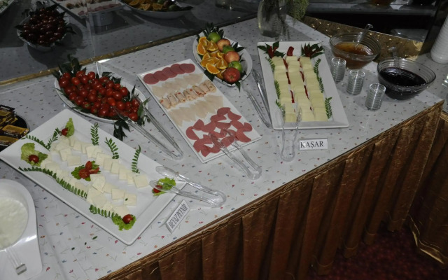 Kıvrak Hotel
