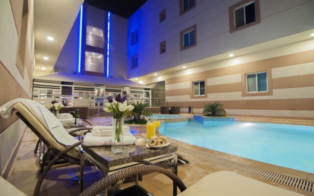 Elite Suites Hotel