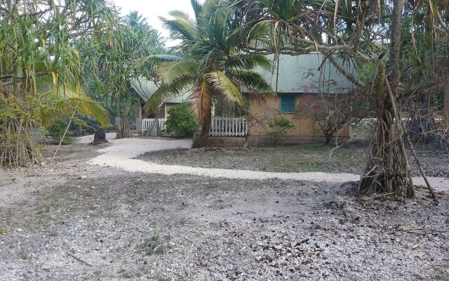 Ara Moana Bungalows