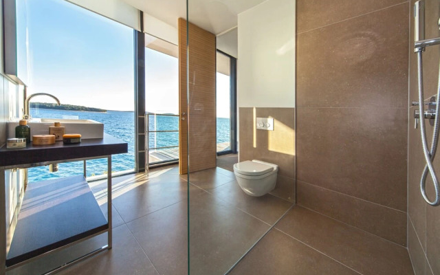 Golden Rays Luxury Villas