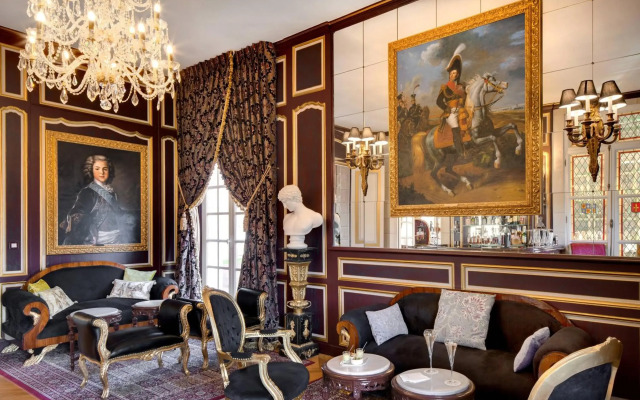 Château De Beauvois - La Maison Younan