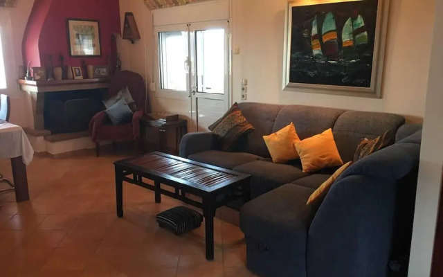 Immaculate 3-bed House in Ermioni