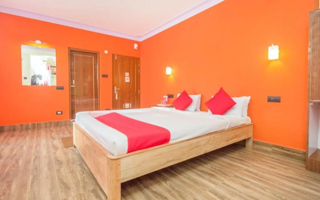 Hotel Red Cherry By OYO Rooms