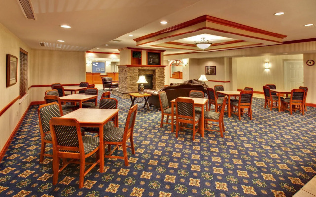 Holiday Inn Express Hotel & Suites Vermillion by IHG