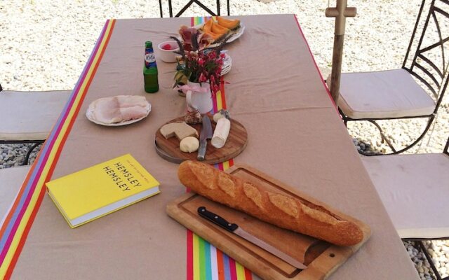 House With 6 Bedrooms in Montignac-charente, With Private Pool, Enclos