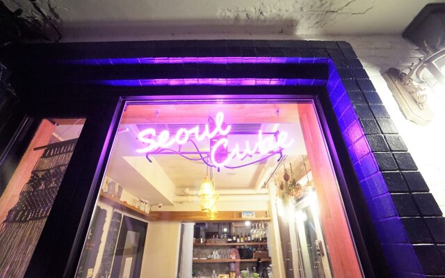 Seoul Cube Ewha - Hostel