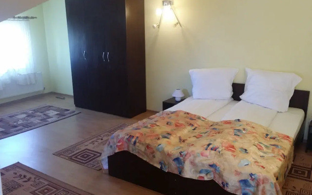 Anda Residence