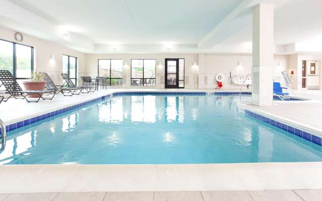 Hampton Inn & Suites Niles/Warren