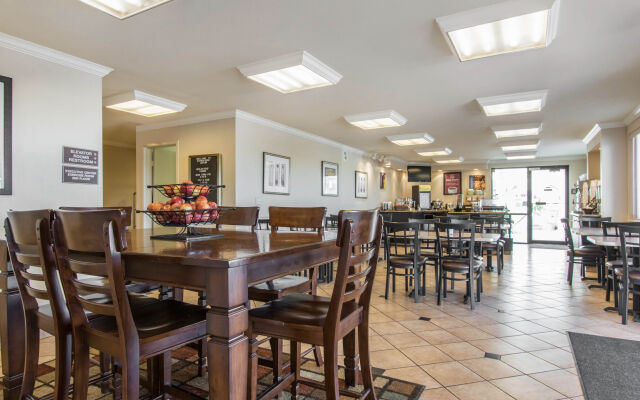 Baymont Inn and Suites Joplin