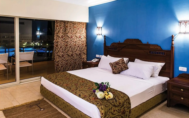 Jasmine Palace Resort & Spa