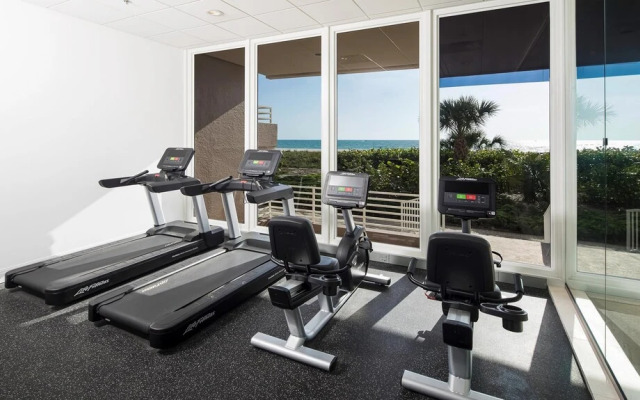 Beachfront Condo With Huge Views/pools/tennis/grills