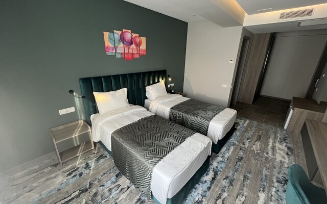 Hotel Address 9D