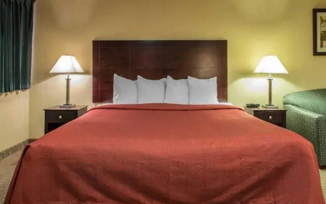 Quality Inn Marshfield