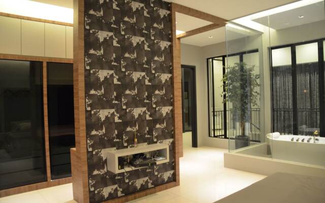 Atlantis Pool Villa Ipoh