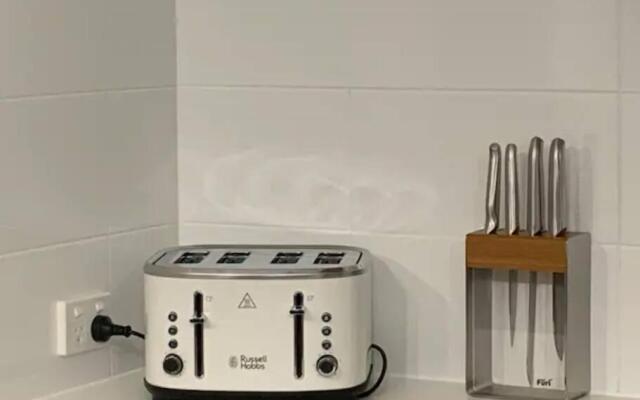 Sandpiper Island Tranquil Waterfront Views & Jetty