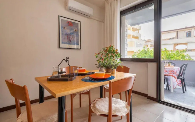 Sardinia RE - Lilium Central Flat