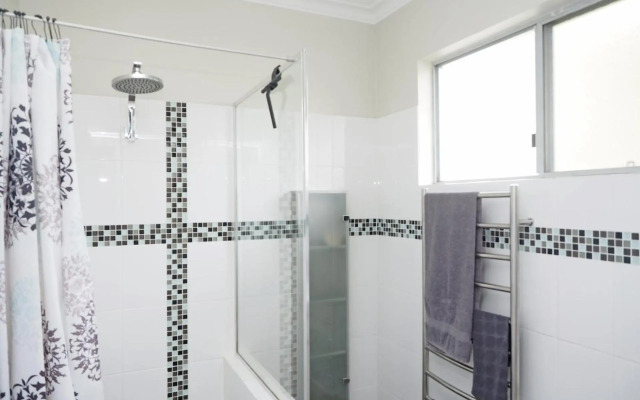 ONDINE, 4 Belmore Street