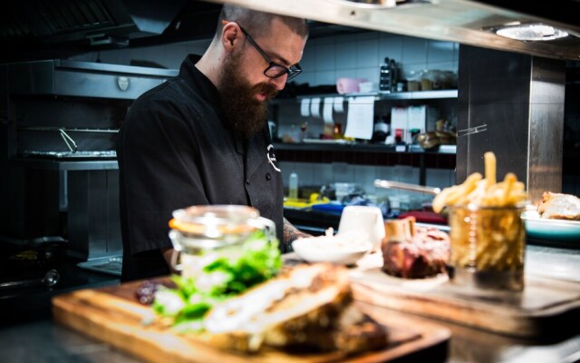The Dashwood Hotel & Restaurant
