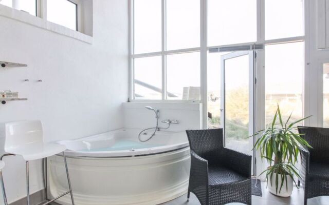 "Zoya" - 300m from the sea in NW Jutland
