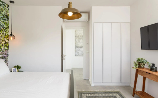 THE PLAYGROUND by TLV2RENT