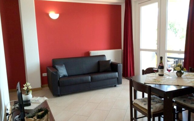 Apartment With 2 Bedrooms in Vercana, With Wonderful Lake View, Shared Pool, Furnished Balcony - 2 km From the Beach