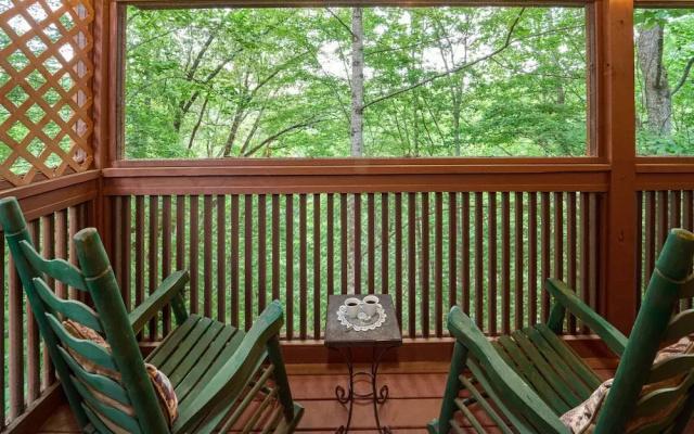 Secluded Sweetheart Escape