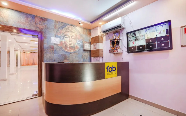 FabExpress Aditya Grand