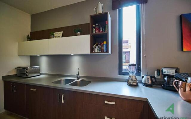 3 Bedrooms Apartment with Jacuzzi & Rooftop