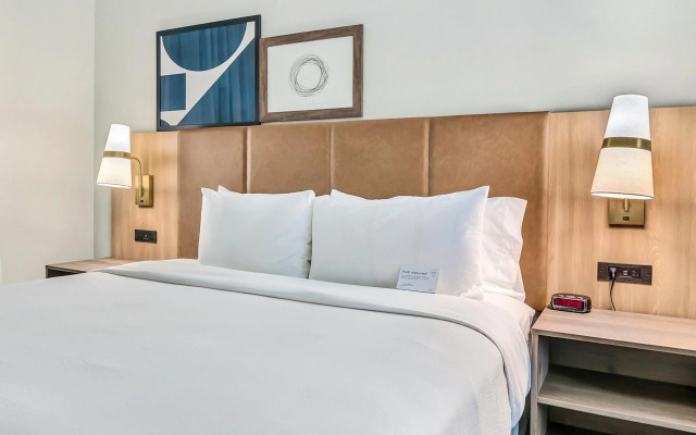 Staybridge Suites University Area by IHG