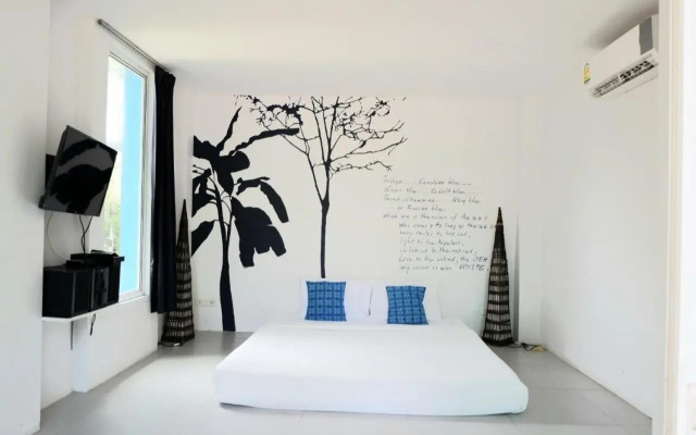 White at Sea Resort
