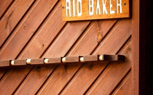 Patagonia Baker Lodge