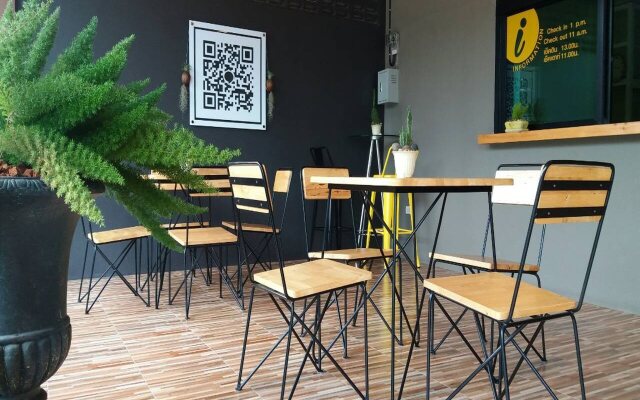Warm Well Hostel Kanchanaburi