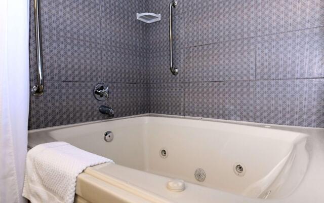 DoubleTree by Hilton Richmond - Midlothian